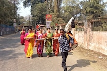 তত্ত্বের ডালিতে হৃদয়ের অর্ঘ্য! বসন্ত এল বর্ধমানের গোলাপবাগে