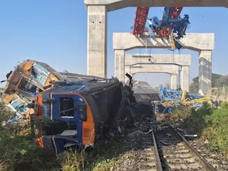 থাইল্যান্ডে ভয়াবহ দুর্ঘটনা (Photo: X)