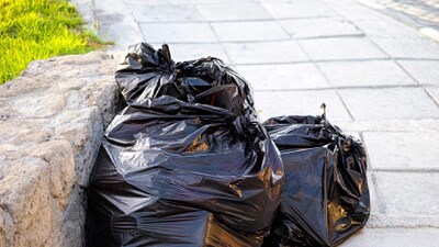 Sanitation Worker found gold in trash