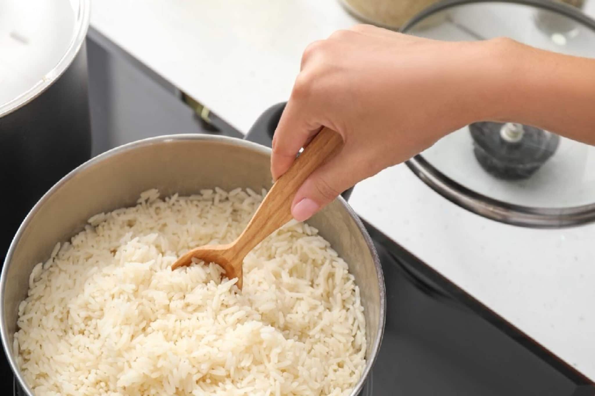 Rice Cooking Tips: ভাত রাঁধলেই গলে যাচ্ছে? ৩ সহজ দেশি টোটকায় গলা ভাত হবে ঝরঝরে
