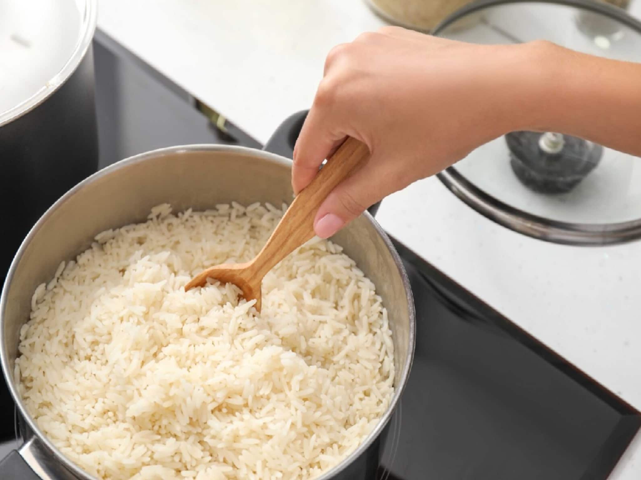 Rice Cooking Tips: ভাত রাঁধলেই গলে যাচ্ছে? ৩ সহজ দেশি টোটকায় গলা ভাত হবে ঝরঝরে
