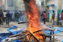 SIR-এর প্রতিবাদে বিডিও অফিস ভাঙচুর, আগুন ধরানোর অভিযোগ! চাকুলিয়ার ঘটনায় কড়া পদক্ষেপ কমিশনের