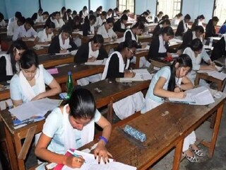 SIR আবহে মাধ্যমিক নিয়ে সংশয়? কারা নেবেন পরীক্ষা? ‘পর্ষদের কোনও চিঠি পাইনি’! সাফ জানাল কমিশন