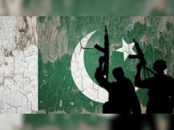 হানিট্র্যাপের ফাঁদে পা, সেনা ও বিমানবাহিনীর গোপন তথ্য পাকিস্তানে পাচার! গ্রেফতার যুবক