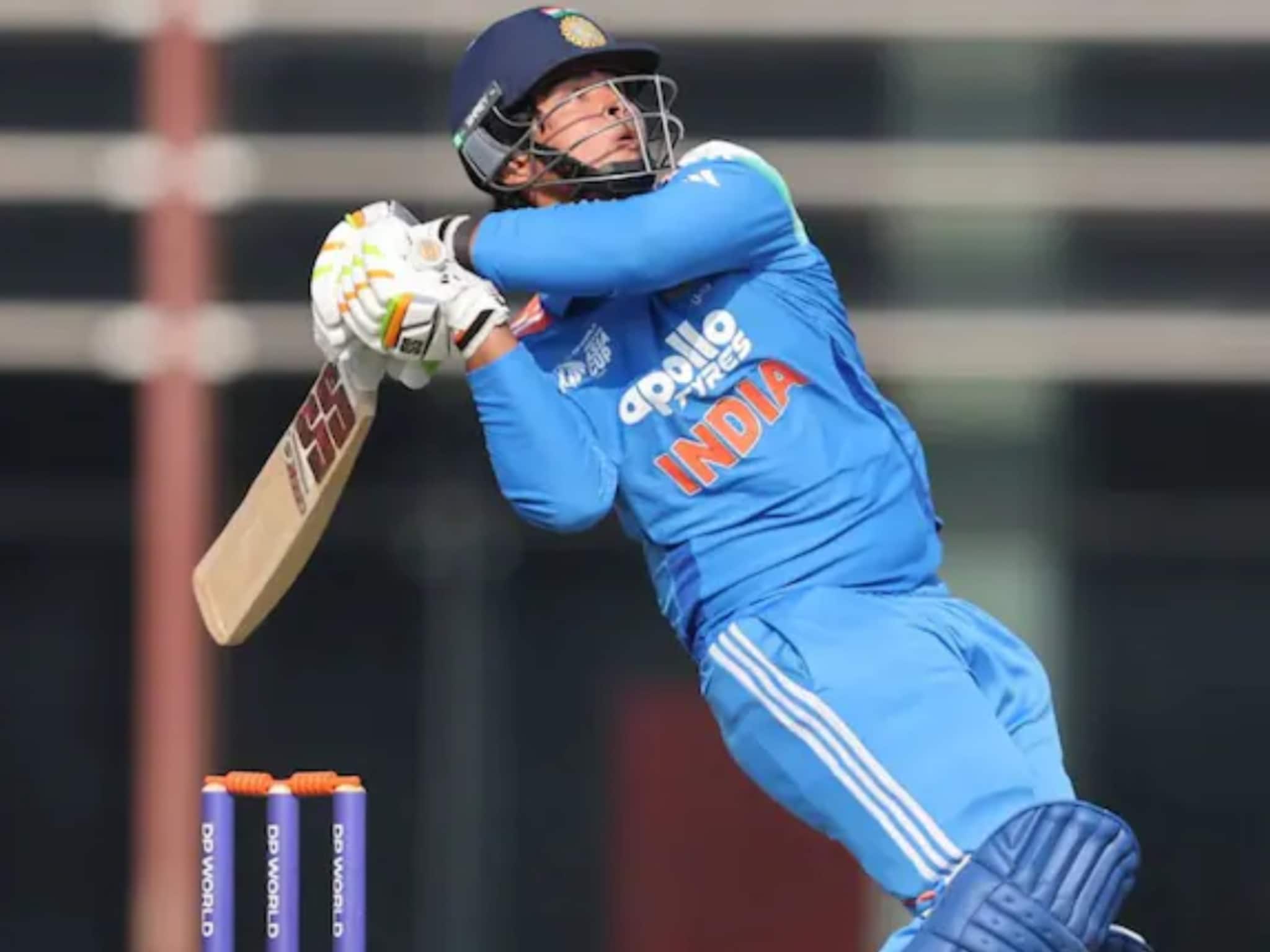 Vaibhav Suryavanshi: ৬-৬-৬-৬-৪-৪-৪-৪, বিশ্বকাপে ফের বড় কান্ড ঘটালেন বৈভব সূর্যবংশী Vaibhav Suryavanshi: ৬-৬-৬-৬-৪-৪-৪-৪, বিশ্বকাপে ফের বড় কান্ড ঘটালেন বৈভব সূর্যবংশী