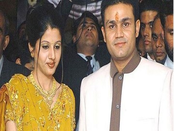 স্বামীর বন্ধুর সঙ্গেই প্রেমে আরতি,বীরেন্দ্র সেহওয়াগের ডিভোর্সের গোপন কাহিনিতে জড়িয়ে ইনি