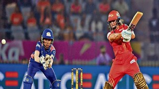 মুম্বইকে হারিয়ে ডব্লিউপিএলের প্লে অফে জায়গা করে নিল গুজরাত