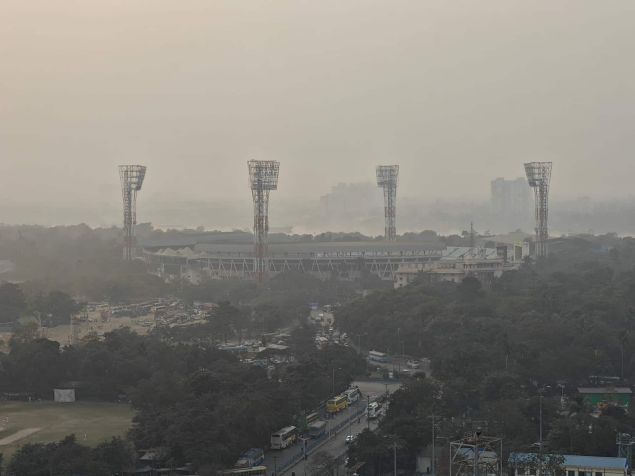 রাজ্যে পারদ ক্রমশ ঊর্ধ্বমুখী, বেলা বাড়লেই ঠান্ডা উধাও ! রবি ও সোমবার আরও বাড়বে তাপমাত্রা রাজ্যে পারদ ক্রমশ ঊর্ধ্বমুখী, বেলা বাড়লেই ঠান্ডা উধাও ! রবি ও সোমবার আরও বাড়বে তাপমাত্রা