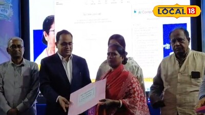 মুর্শিদাবাদে বন্যা কবলিত প্রায় ২০০০ হাজার মানুষকে পাট্টা বিতরণ