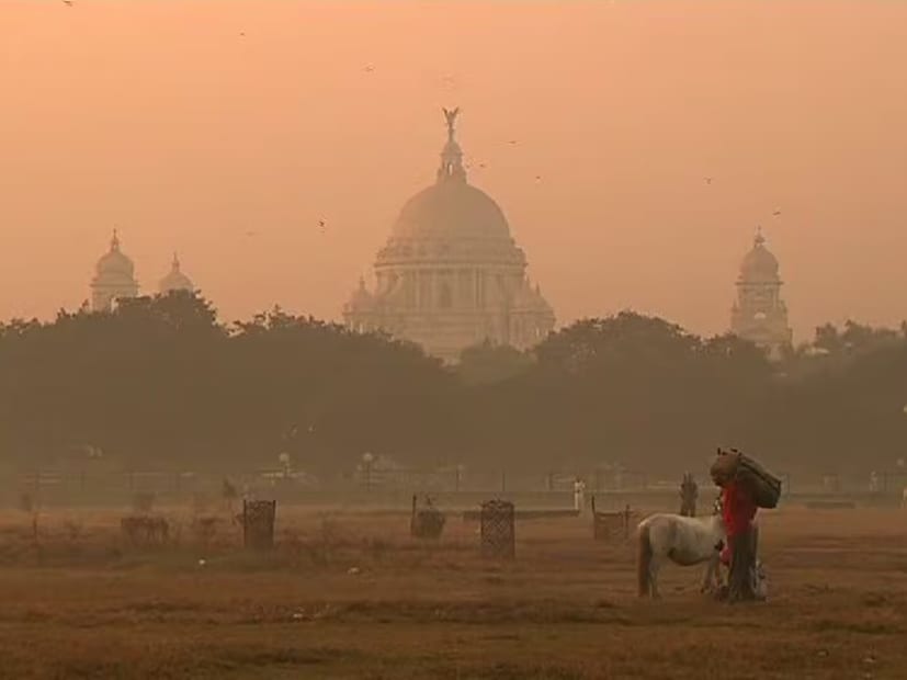 ★সকাল থেকে ঠান্ডার আমেজ থাকলেও, বেলা গড়াতেই তাপমাত্রা বাড়ছে বাংলায়। উইকেন্ডে কেমন থাকবে আবহাওয়া? জানুন ওয়েদার আপডেট। দিলেন, হাবিবুর রহমান বিশ্বাস, আঞ্চলিক অধিকর্তা, আলিপুর আবহাওয়া দফতর। ★সকাল থেকে ঠান্ডার আমেজ থাকলেও, বেলা গড়াতেই তাপমাত্রা বাড়ছে বাংলায়। উইকেন্ডে কেমন থাকবে আবহাওয়া? জানুন ওয়েদার আপডেট। দিলেন, হাবিবুর রহমান বিশ্বাস, আঞ্চলিক অধিকর্তা, আলিপুর আবহাওয়া দফতর।