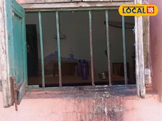 জানলার রড ভাঙা