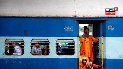 गंगासागर मेला: सियालदह स्टेशन पर कड़ी सुरक्षा, 'मे आई हेल्प यू' डेस्क शुरू.