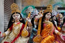 Saraswati Puja 2026: সরস্বতী পুজোয় অগ্নিমূল্য বাজারদর, নাভিশ্বাস মধ্যবিত্তের