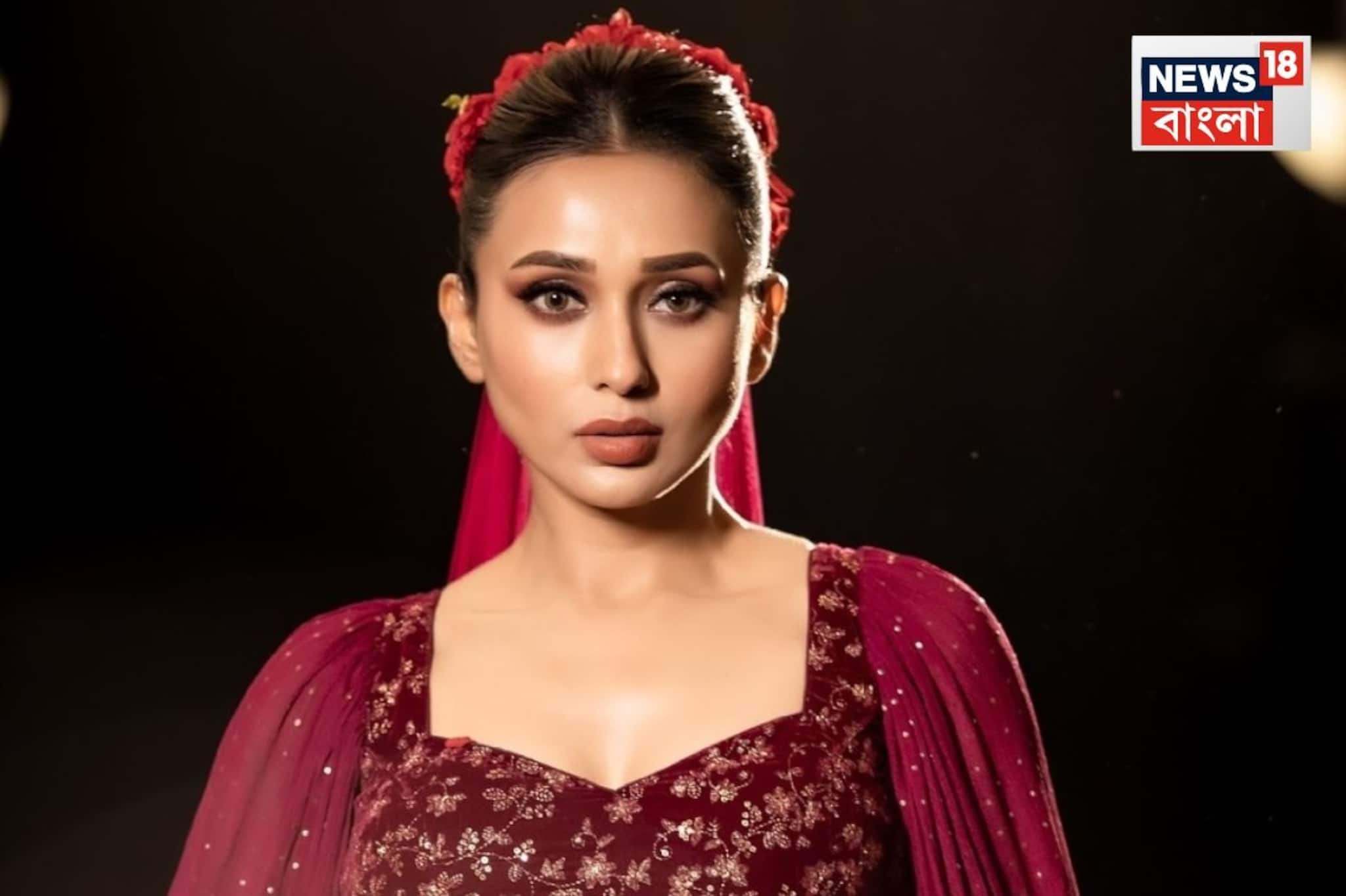 বনগাঁয় মঞ্চে অপমানের অভিযোগে পুলিশে দারস্থ মিমি চক্রবর্তী, পাল্টা ব্যাখ্যা উদ্যোক্তাদের