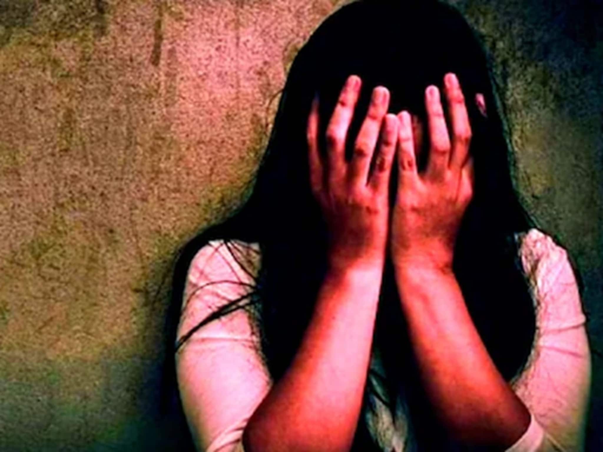 অপহরণ করে ছ জন মিলে গণধর্ষণ! বিহারে অভিযুক্তের মোবাইল থেকে পুলিশকে ফোন নির্যাতিতার