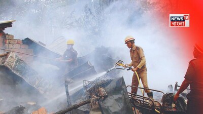 ভস্মীভূত নরেন্দ্রপুরের ডেকরেটর্সের অফিস-গোডাউন