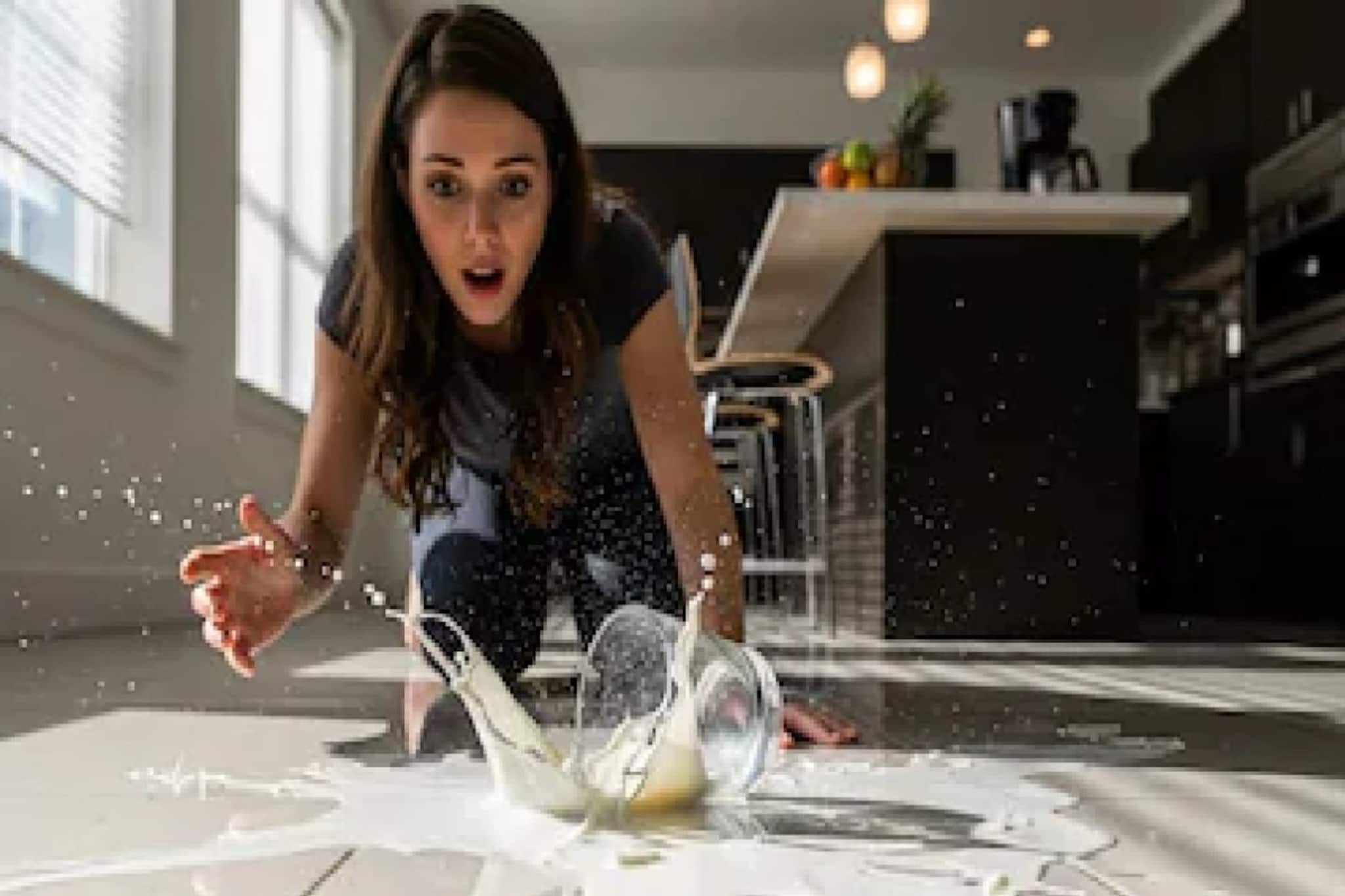 অশুভ লক্ষণ! এই সব জিনিস হাত থেকে পড়ে গেলেই বড় বিপদের ইঙ্গিত...! কোন কোন জিনিস জানেন? অশুভ লক্ষণ! এই সব জিনিস হাত থেকে পড়ে গেলেই বড় বিপদের ইঙ্গিত...! কোন কোন জিনিস জানেন?