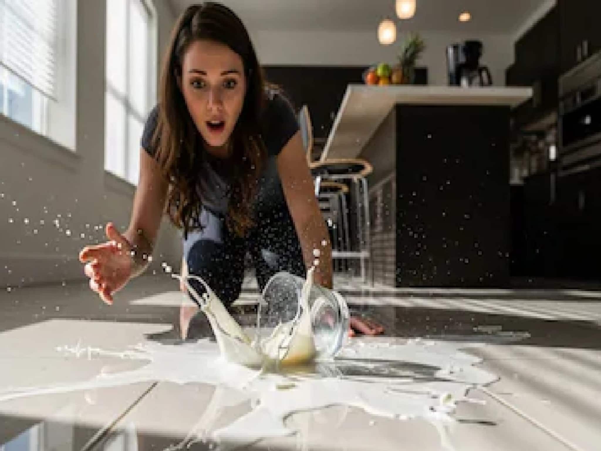 অশুভ লক্ষণ! এই সব জিনিস হাত থেকে পড়ে গেলেই বড় বিপদের ইঙ্গিত...! কোন কোন জিনিস জানেন? অশুভ লক্ষণ! এই সব জিনিস হাত থেকে পড়ে গেলেই বড় বিপদের ইঙ্গিত...! কোন কোন জিনিস জানেন?