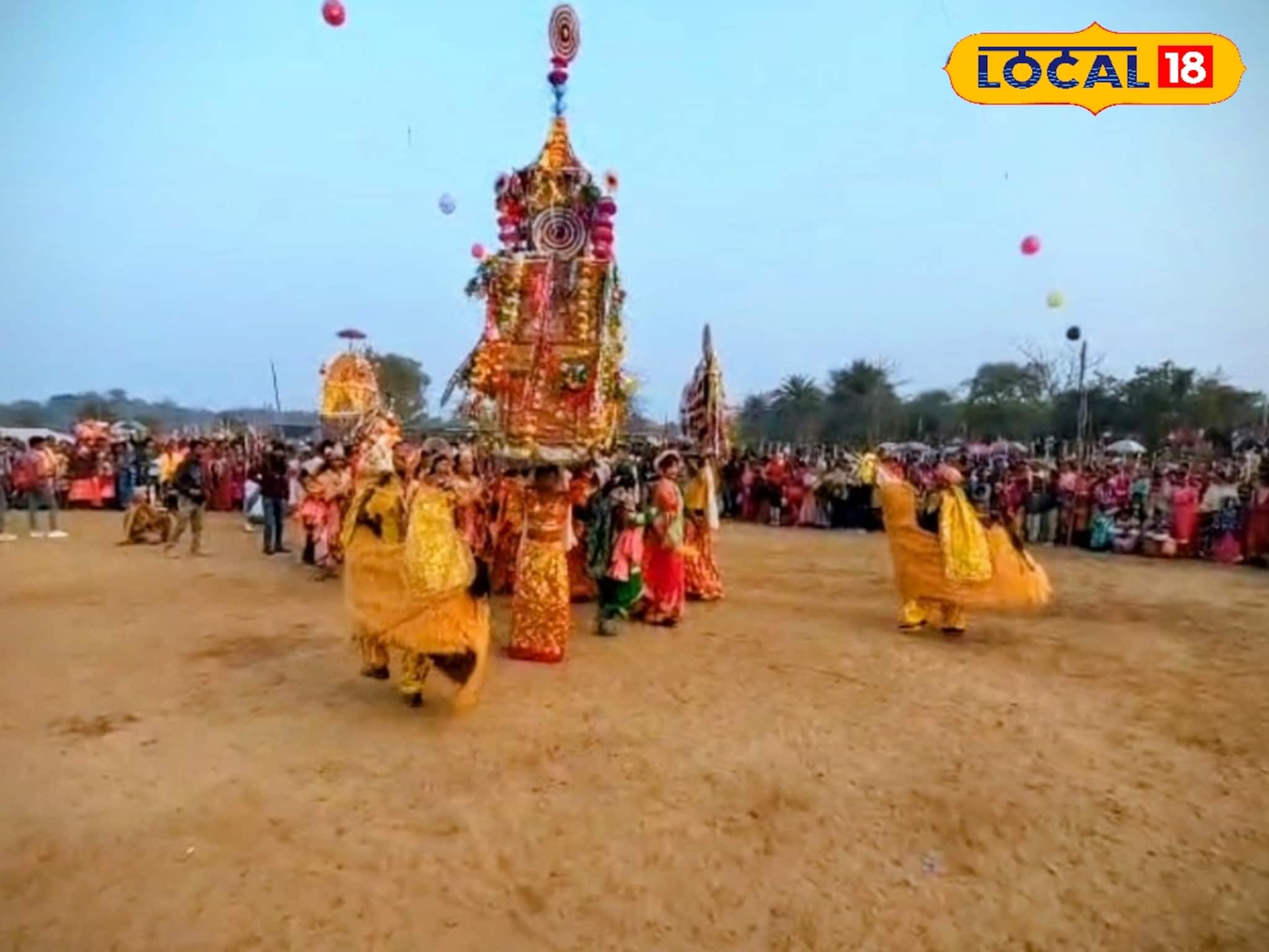 ডিজের যুগেও মাটির গানের টান, এই মেলা যেন ইতিহাসের দলিল! টুসুর লড়াই চমকে দেবে
