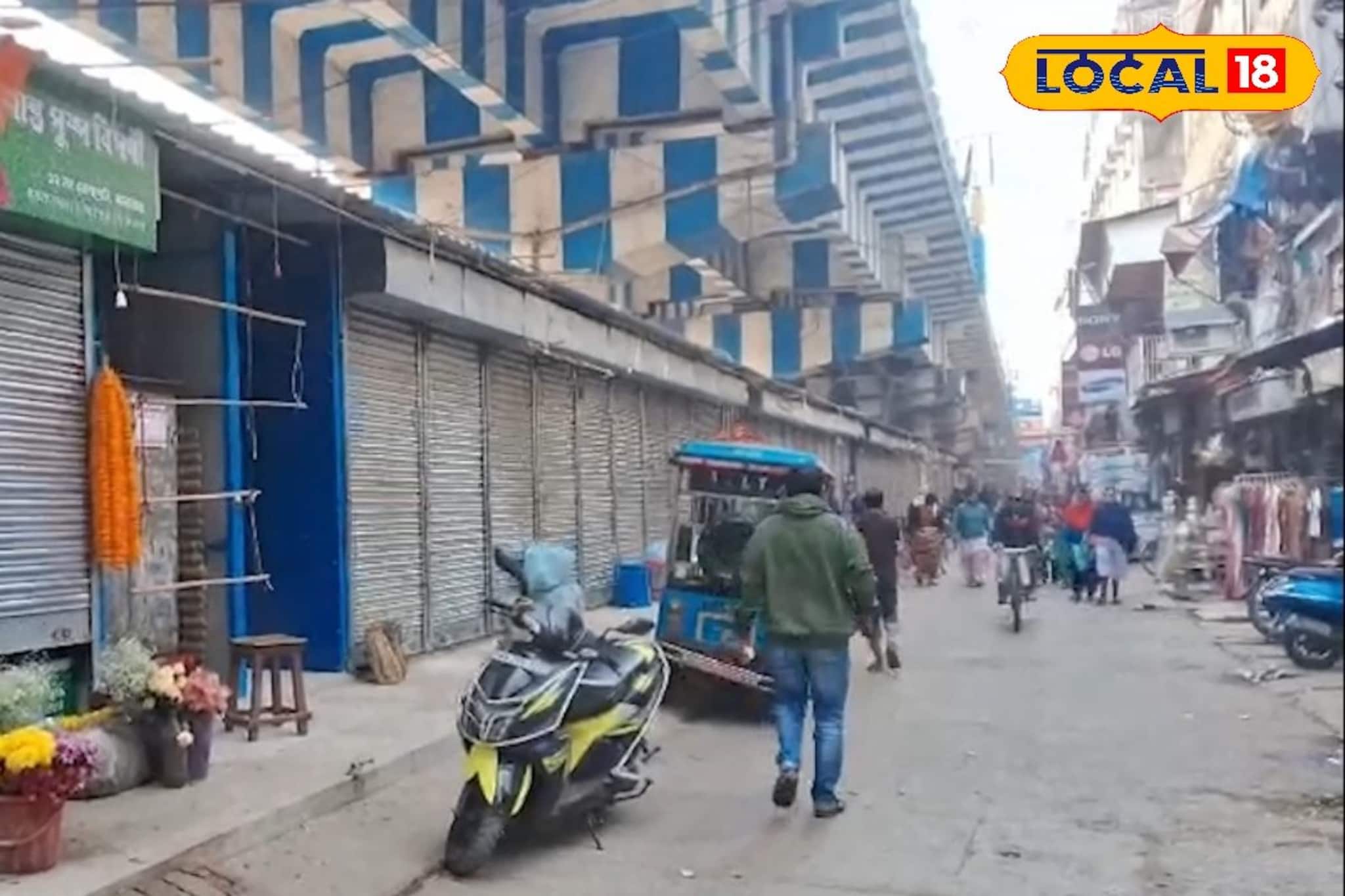 বারাসাত উড়ালপুলের নীচে হকার সমস্যা সমাধানে জট! ফেন্সিংয়ের কাজে বাধা, তারপর...