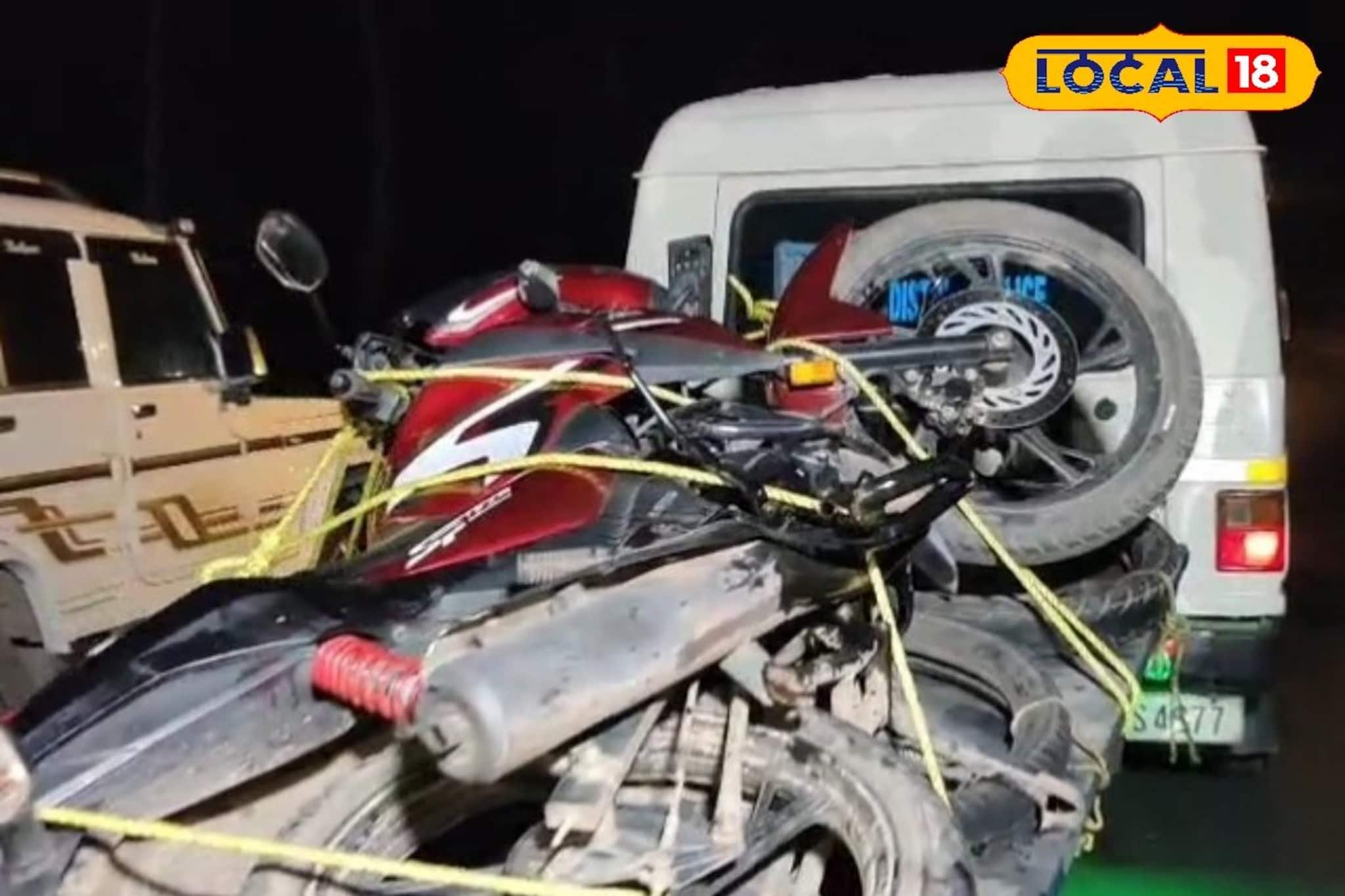 ডাম্পারের চাকায় পিষে চিরঘুমের দেশে দুই বন্ধু, চোখের সামনে সব শেষ হতে দেখল অন্যজন