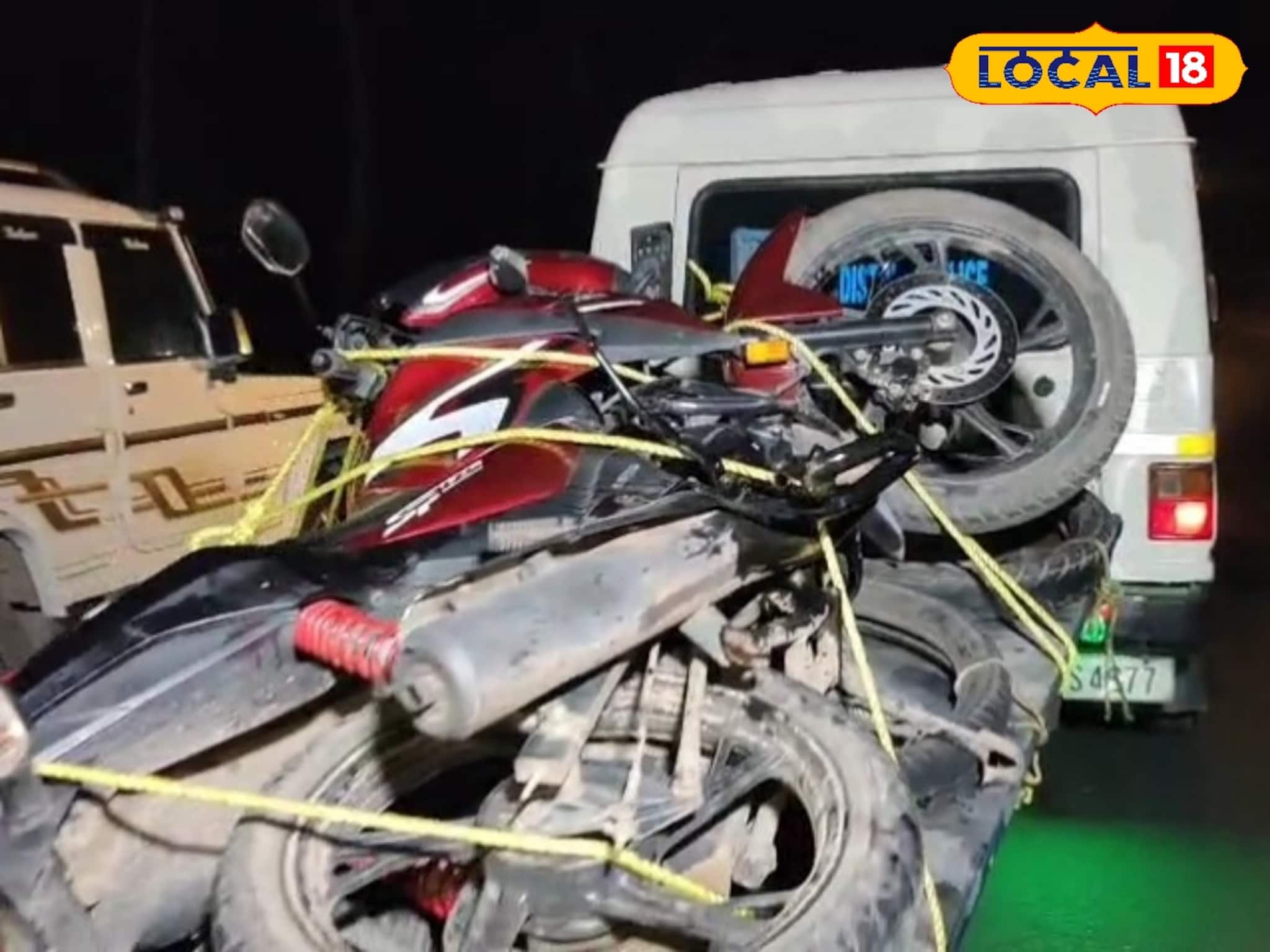 ডাম্পারের চাকায় পিষে চিরঘুমের দেশে দুই বন্ধু, চোখের সামনে সব শেষ হতে দেখল অন্যজন