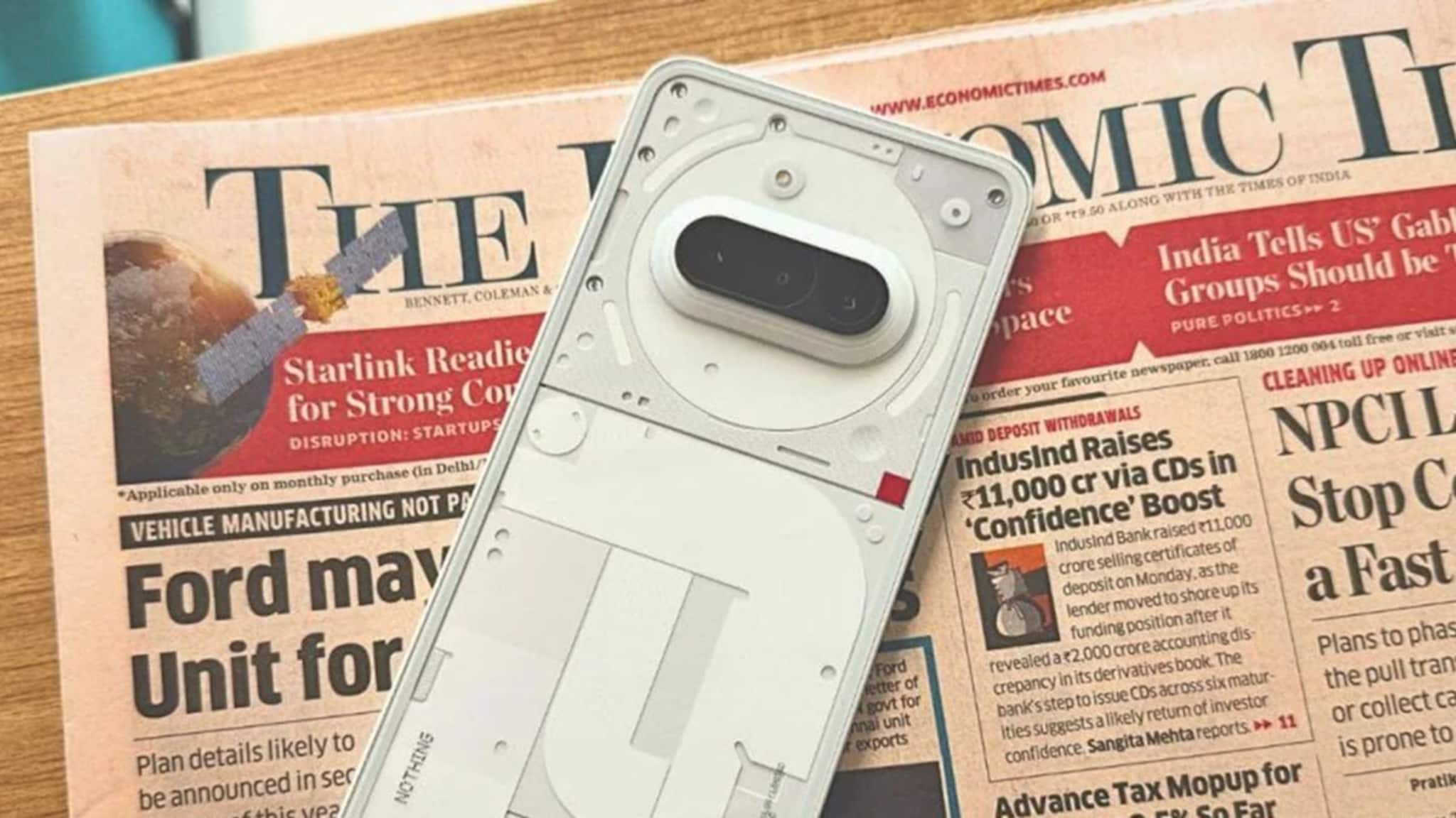 Smartphones Under Rs 35,000: নতুন বছরে ফোন কিনবেন? দেখে নিন ২০২৫ সালের সেরা মিড-রেঞ্জ অপশন