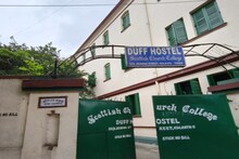 Kolkata News: পাকস্থলীতে সন্দেহজনক বিষাক্ত পদার্থ, স্কটিশ চার্চ কলেজের ছাত্রীর রহস্যমৃত্যু! হস্টেল থেকে হাসপাতালে নিয়ে যেতেই মৃত্যু