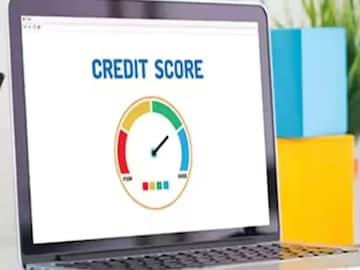 নতুন বছরে Credit Score বাড়াতে এই ৪ কাজ শুরু করুন, ফলাফল দেখতে পাবেন মাত্র কয়েক মাসে