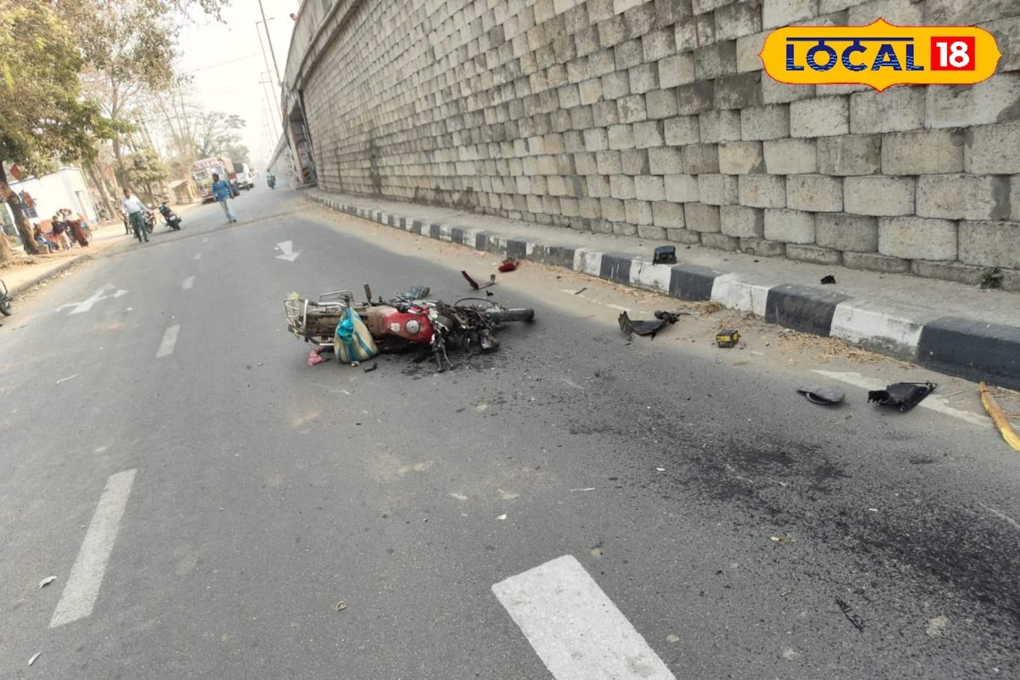 ফ্লাইওভারের গার্ডওয়াল টপকে সোজা নিচে পড়ল বাইক, ধাক্কা মেরে উল্টে গেল চারচাকা!