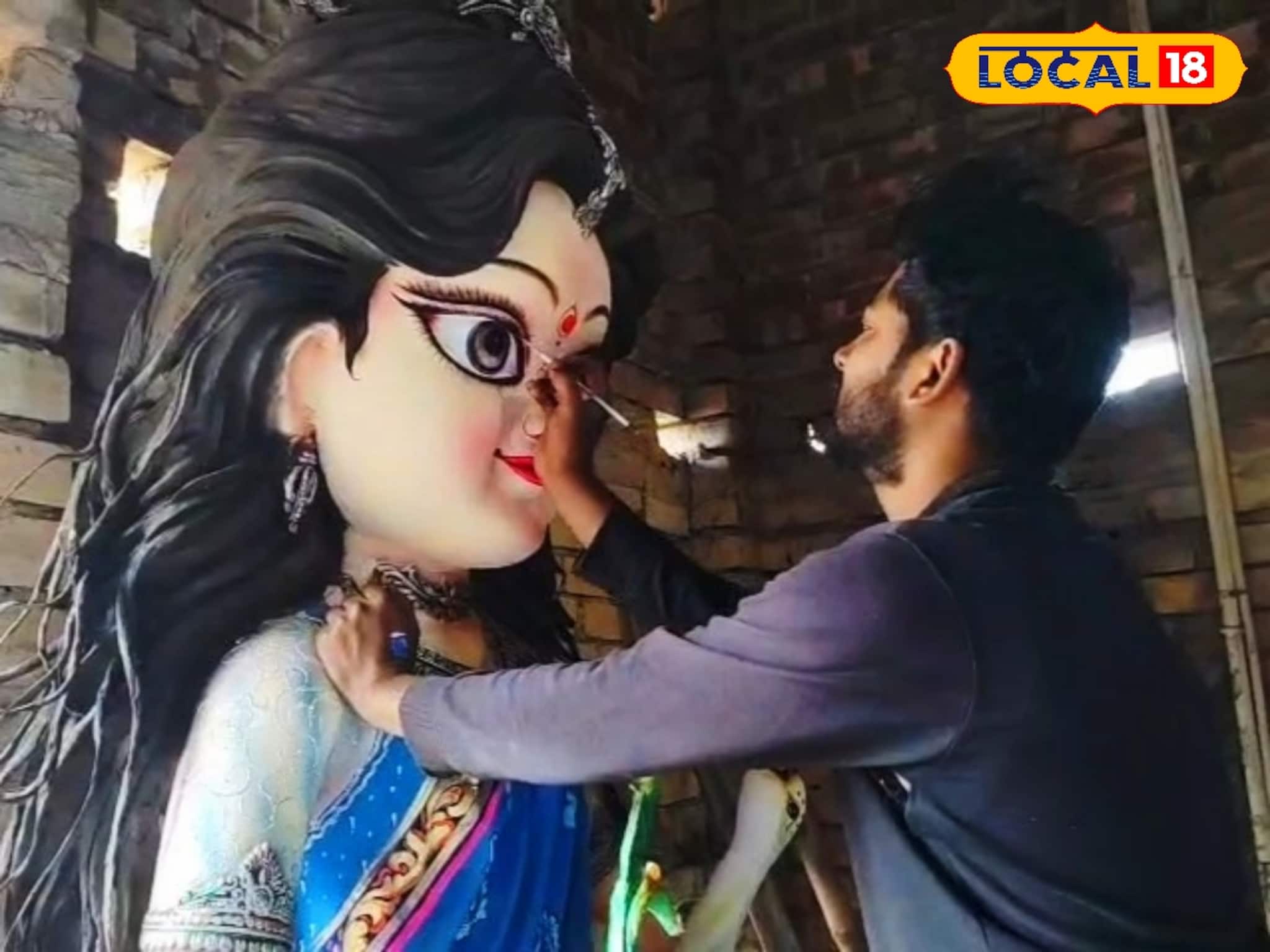 হ্যাঁচাকের আলো থেকে আধুনিক থিমের লড়াই, কালনায় সরস্বতী পুজো মানে আলাদা আবেগ! হ্যাঁচাকের আলো থেকে আধুনিক থিমের লড়াই, কালনায় সরস্বতী পুজো মানে আলাদা আবেগ!