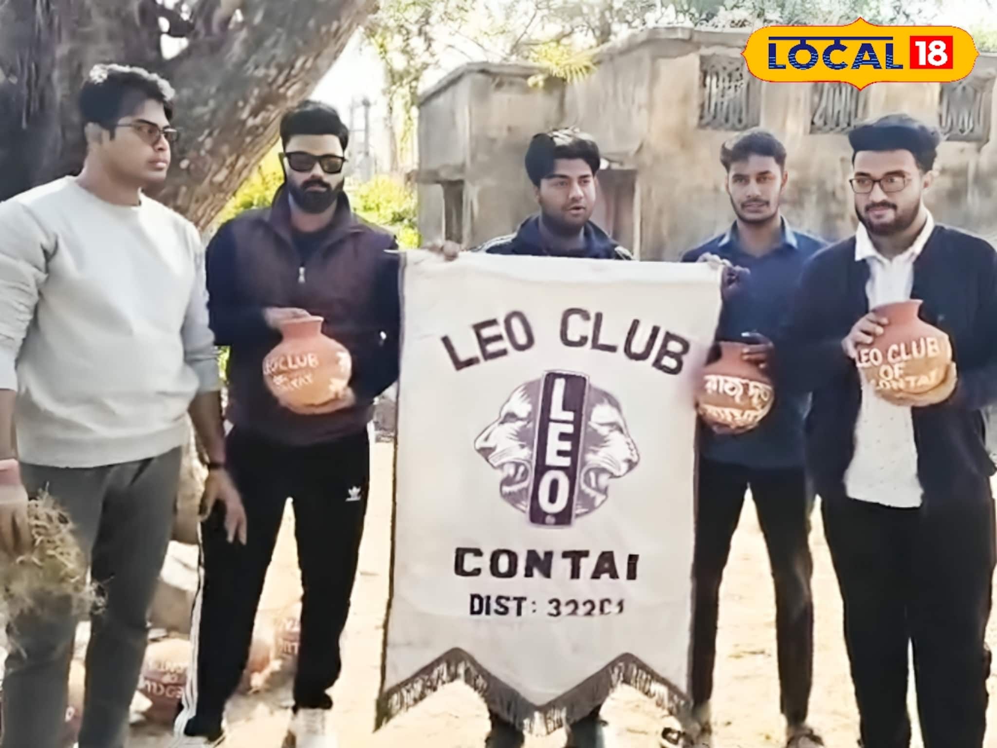 মাটির হাঁড়ি হাতে একদল যুবকের গোপন মিশন! রহস্য ফাঁস হতেই খুশিতে ডগমগ এলাকাবাসী মাটির হাঁড়ি হাতে একদল যুবকের গোপন মিশন! রহস্য ফাঁস হতেই খুশিতে ডগমগ এলাকাবাসী