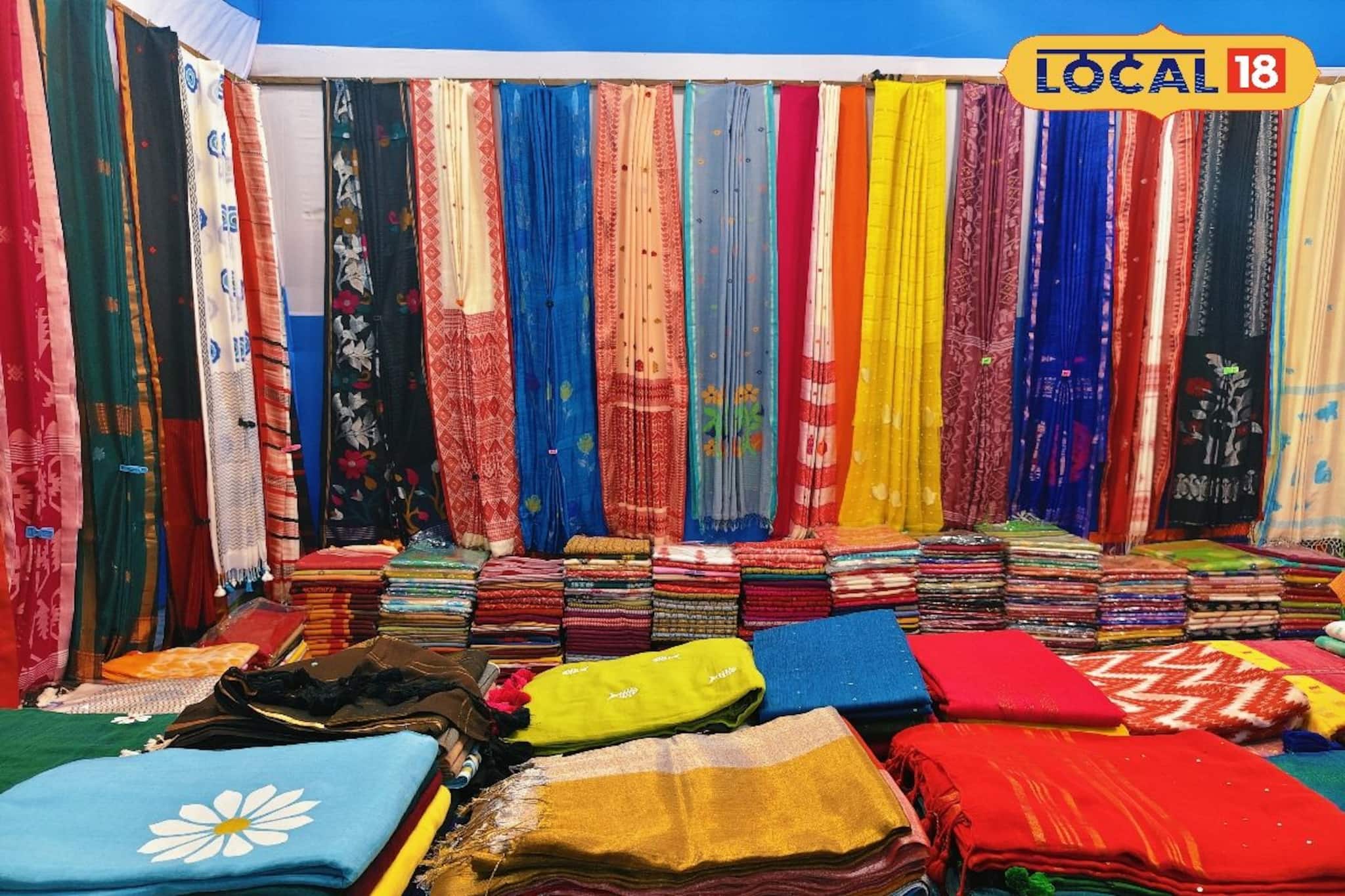 বিয়েবাড়ি হোক বা অফিসের ক্যাজুয়াল লুক, কাঁথিতে মাত্র ৫০০ টাকায় মিলছে পছন্দের শাড়ি বিয়েবাড়ি হোক বা অফিসের ক্যাজুয়াল লুক, কাঁথিতে মাত্র ৫০০ টাকায় মিলছে পছন্দের শাড়ি