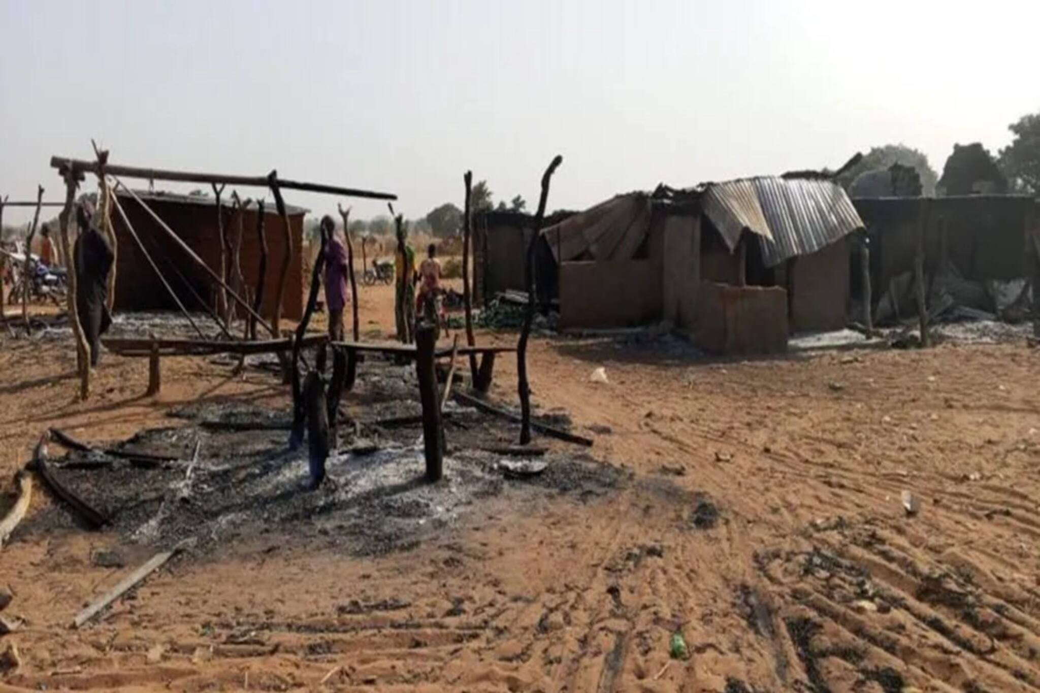 নাইজেরিয়ায় বন্দুকধারীর অতর্কিত হামলা! হামলায় নিহত অন্তত ৩০, নিন্দা জানালেন ট্রাম্প