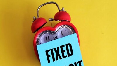 FD Investment: Single vs Multiple FDs for 10 Lakh? Smart Choice Revealed