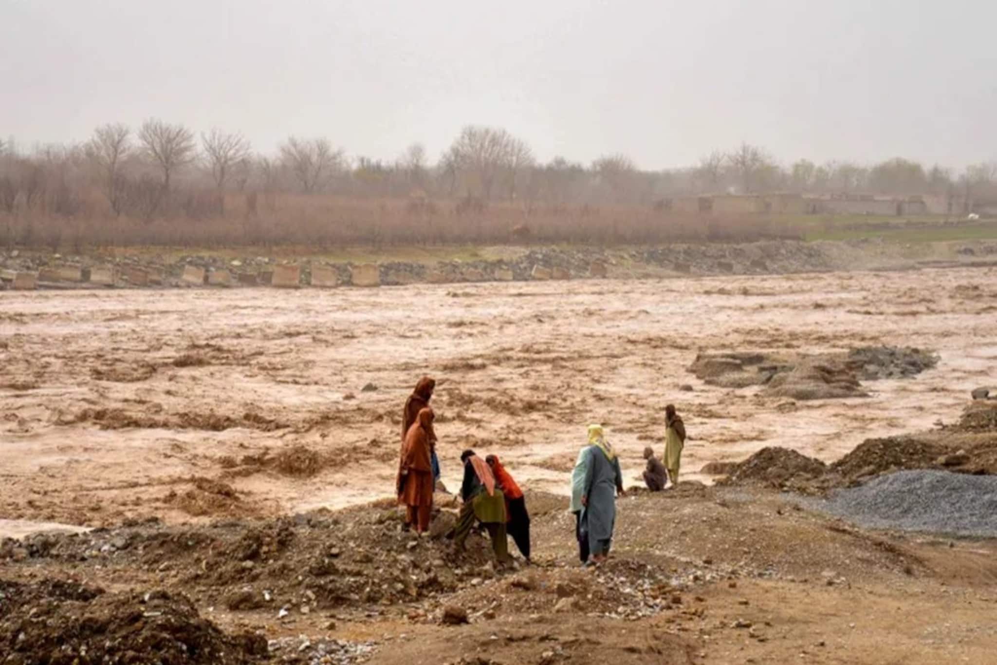 ভয়াবহ বন্যা আফগানিস্তানে, আকস্মিক হরপা বানে ১৭ জনের মৃত্যু! আরও প্রাণহানির আশঙ্কা ভয়াবহ বন্যা আফগানিস্তানে, আকস্মিক হরপা বানে ১৭ জনের মৃত্যু! আরও প্রাণহানির আশঙ্কা