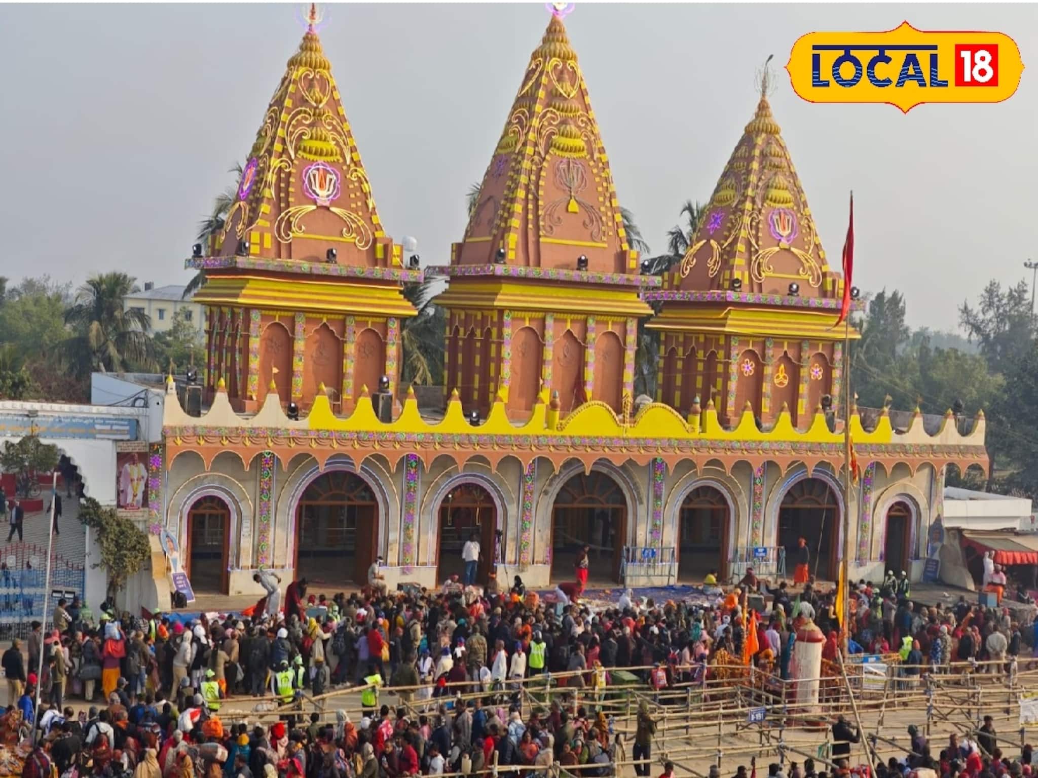 শুধু পুণ্য নয়,পেটের টানেও ছুটে আসেন অনেকেই!আয়ের খোঁজে গঙ্গাসাগর মেলায় ছত্তিশগড়ের বাবা-মেয়ে