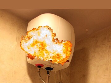 বাথরুমে কি পচা ডিমের মতো গন্ধ? আপনার অজান্তেই প্রাণঘাতী হতে পারে গিজারের গ্যাস লিক