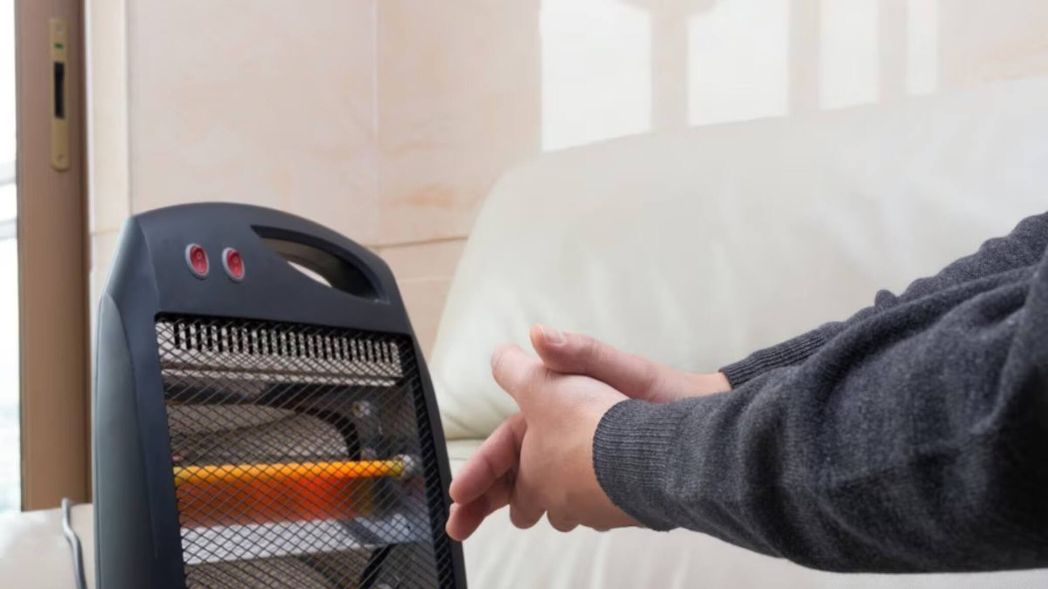Heater Buying Tips: বিদ্যুৎ বিল আকাশছোঁয়া হবে না! রুম হিটার ব্যবহারের সময় সাশ্রয় করার সেরা কৌশল