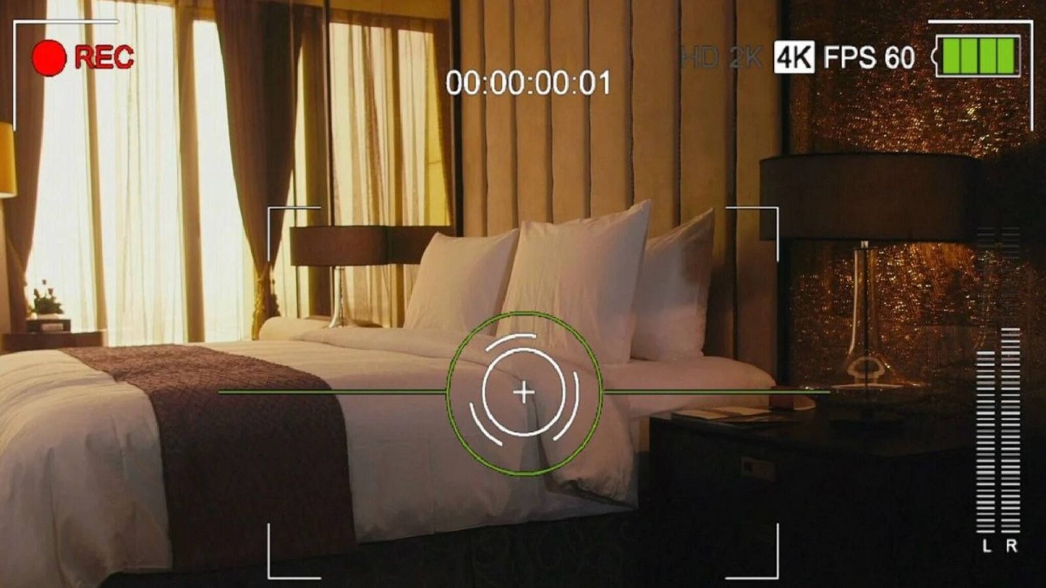 Hidden Cameras In Hotel Room: প্রেম দিবসে সঙ্গীকে নিয়ে হোটেল রুমে যাবেন? লুকোনো ক্যামেরা নেই তো? বুঝুন এই উপায়ে