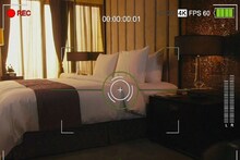 Hidden Cameras In Hotel Room: প্রেম দিবসে সঙ্গীকে নিয়ে হোটেল রুমে যাবেন? লুকোনো ক্যামেরা নেই তো? বুঝুন এই উপায়ে