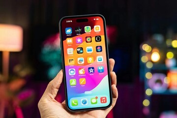 iPhone ব্যবহারকারীদের জন্য বড় সতর্কতা! আপডেট না করলে হ্যাকারদের কবলে ফোন