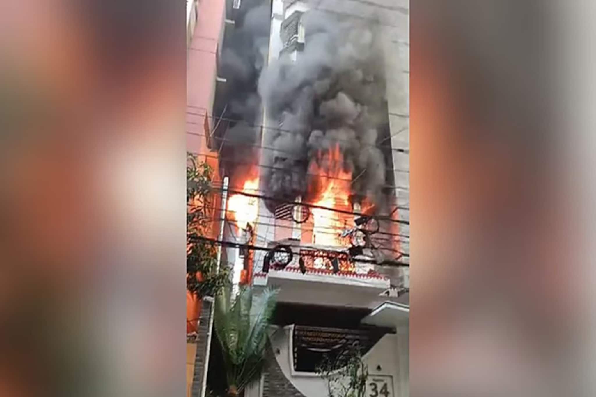 ঢাকার বহুতলে ভয়াবহ আগুন! মৃত্যু অন্তত ৬ জনের, বাদ গেল না একরত্তি শিশুও