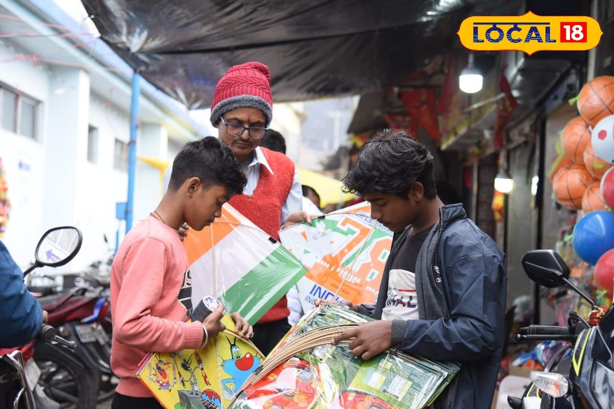 পৌষ সংক্রান্তিতে আকাশ ছোঁয়ার লড়াই, মাত্র ৫ টাকায় হবে বাজিমাত! দোকানে দোকানে লম্বা লাইন