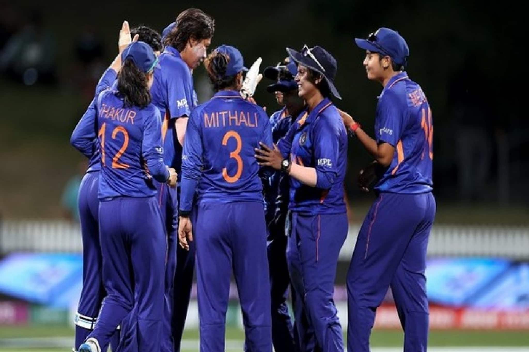 ভারতীয় দলের তারকা ক্রিকেটারকে BLO-র ফোন! SIR শুনানিতে ডাক!