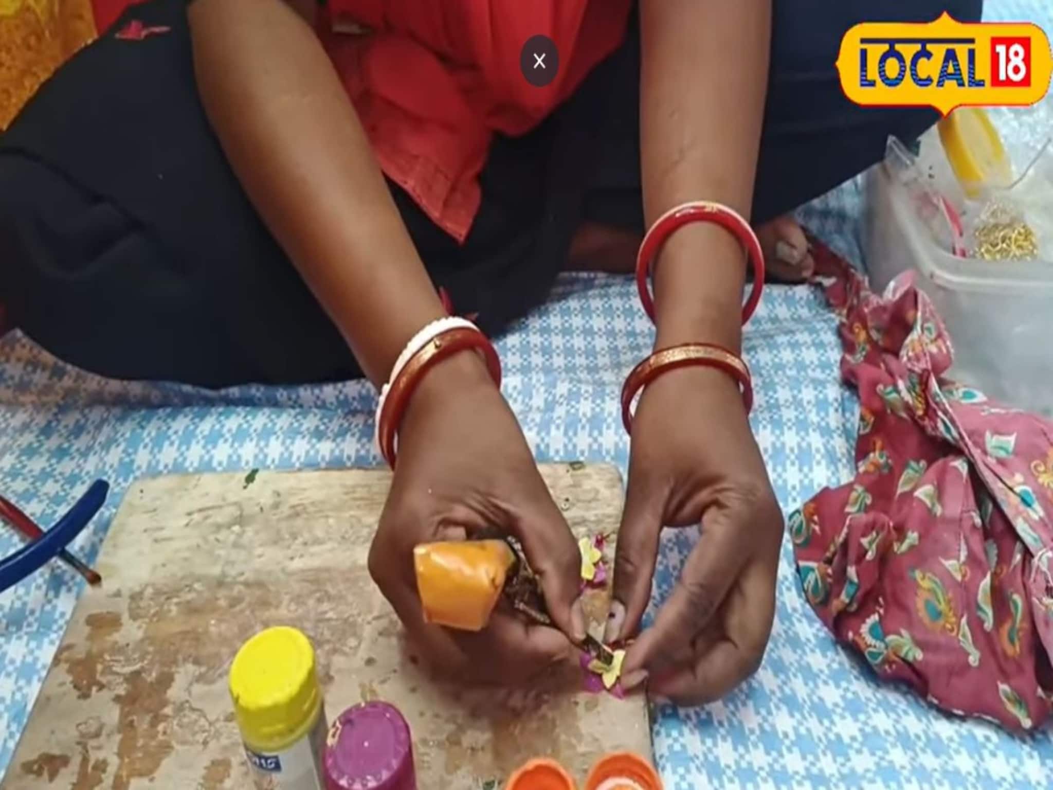 মাছের আঁশ ফেলে দেওয়ার জিনিস মোটেই না, যা করে দেখাচ্ছে গ্রামের মহিলারা..তাজ্জব কাণ্ড!