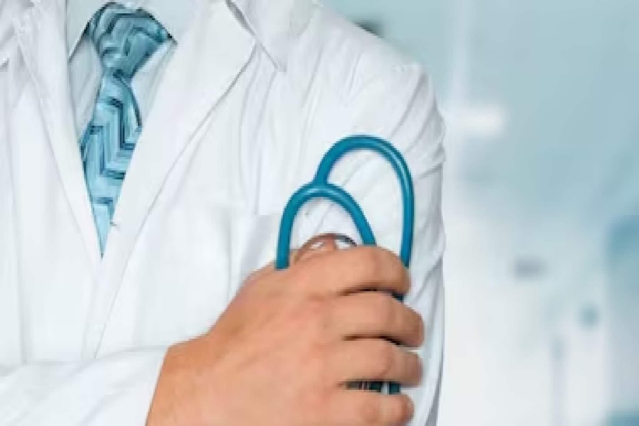 MBBS ফেল! ১১ বছর ধরে প্রথম বর্ষেই আটকে ছাত্র! এনএমসি-র দ্বারস্থ কলেজ কর্তৃপক্ষ