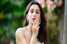 দাদুর বয়সে অসঙ্গতি! SIR-এ ডাক পেলেন মিমি চক্রবর্তী, দেবের পর এবার হিয়ারিং-এ প্রাক্তন সাংসদ