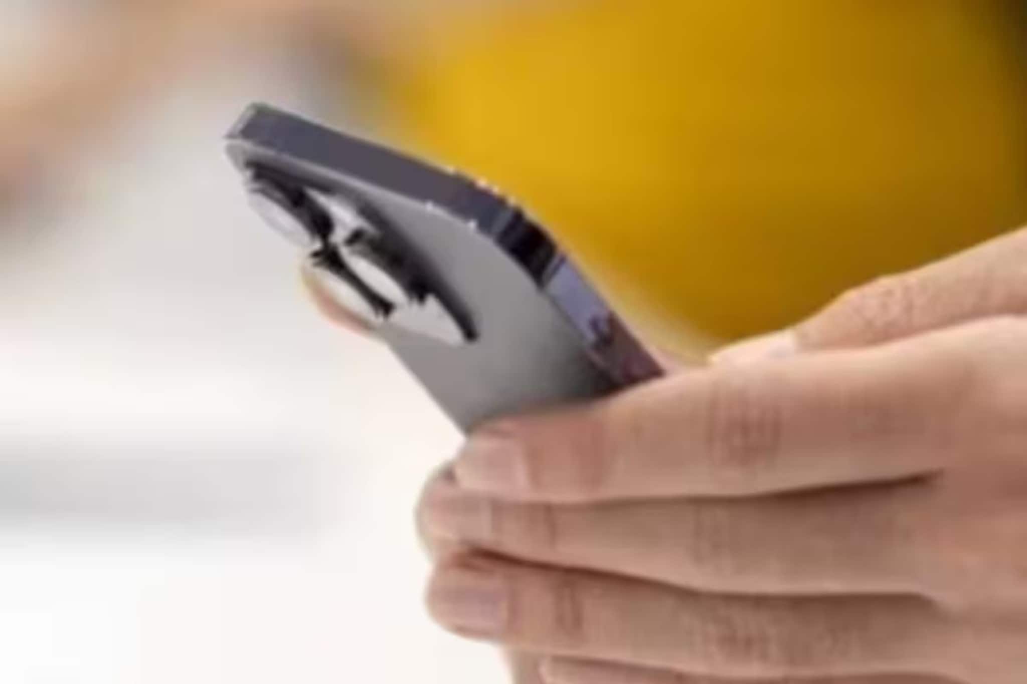 ফোন বন্ধ থাকলে WhatsApp মেসেজ যায় কোথায়? জানুন আসল রহস্য