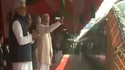 PM Modi Flags Off India's First Vande Bharat Sleeper from Malda, Boosts NE Connectivity
